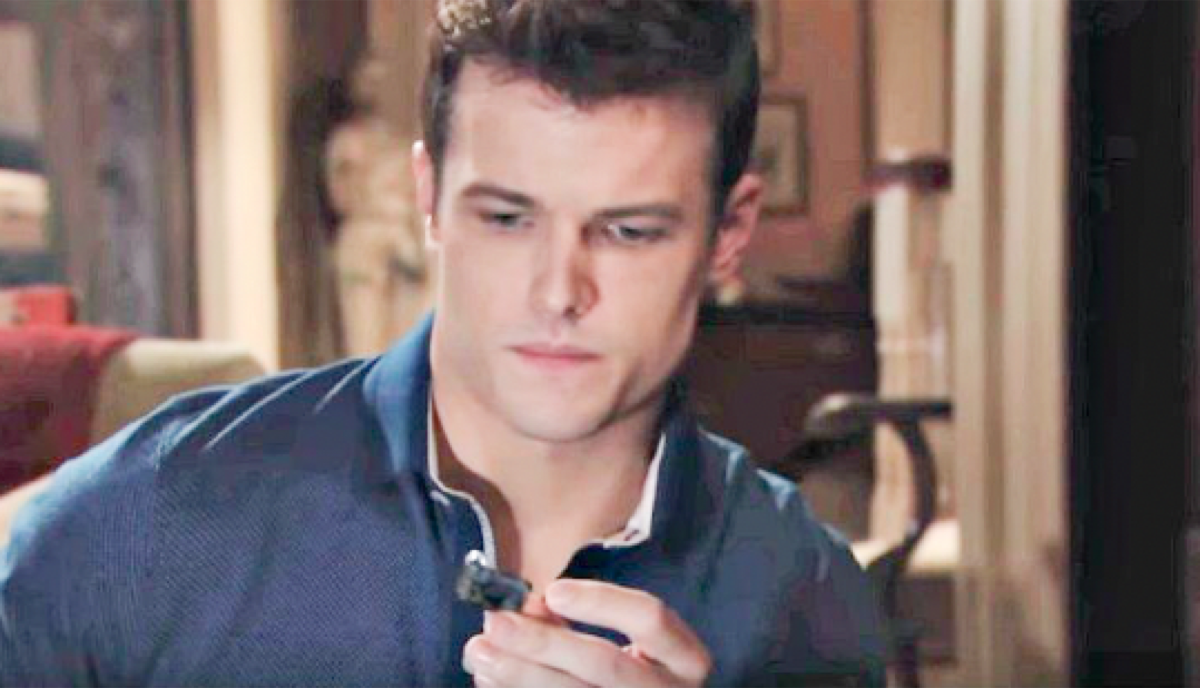 The Young and the Restless: Kyle Abbott (Michael Mealor)