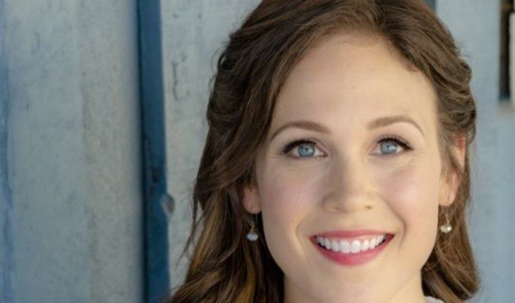 Hallmark Channel - When Calls The Heart: Erin Krakow (Elizabeth Thornton)