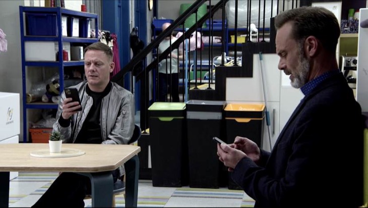 Coronation Street Spoilers: Dead Body, Johnny Returns, Daniel Meets Cherry, Debbie Warns Abi