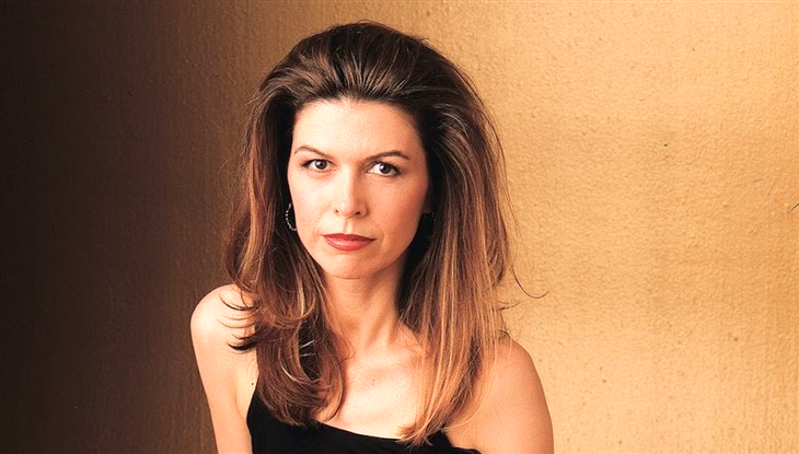 General Hospital – Finola Hughes (Alex Marick)