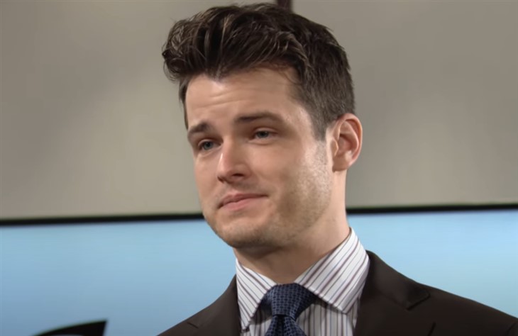 The Young And The Restless Spoilers Kyle Jumps Into Daddy Role Summer