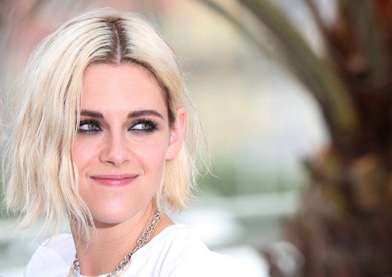 Kristen Stewart And Girlfriend Seen Holding Hands In Rare Sighting