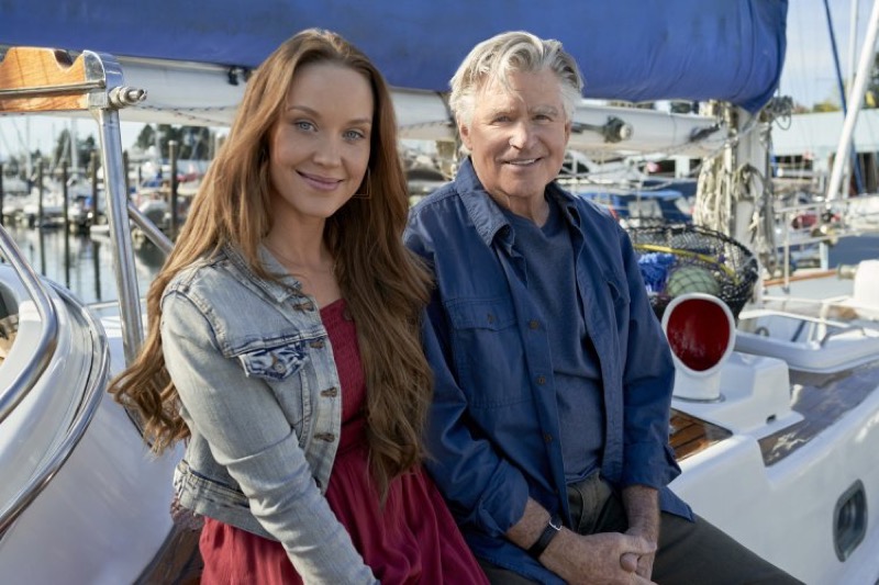Chesapeake Shores Premiere Recap 08/15/21: Season 5 Episode 1 "A Kiss Is Still a Kiss"