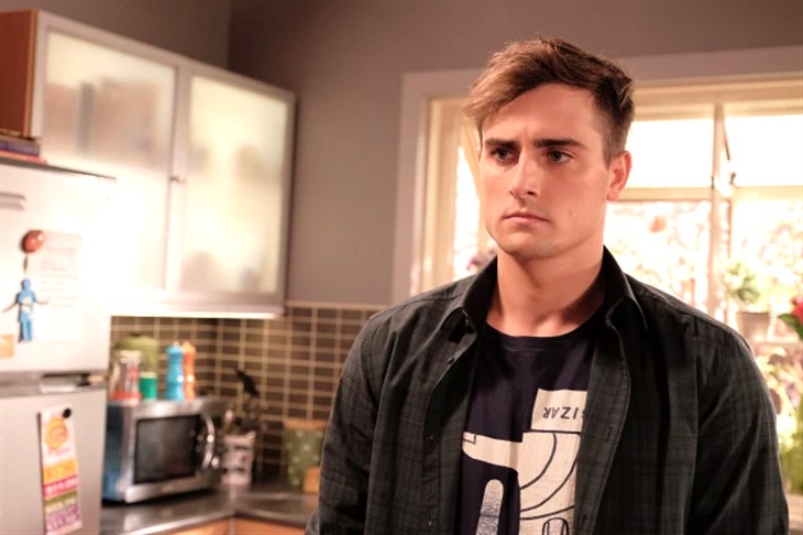 Neighbours: Kyle Canning
