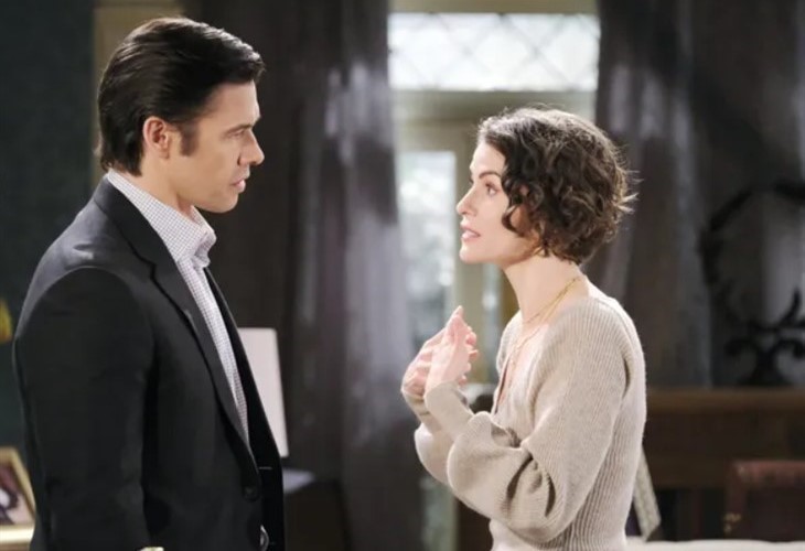 Days Of Our Lives: Sarah Horton (Linsey Godfrey) Xander Cook (Paul Telfer)