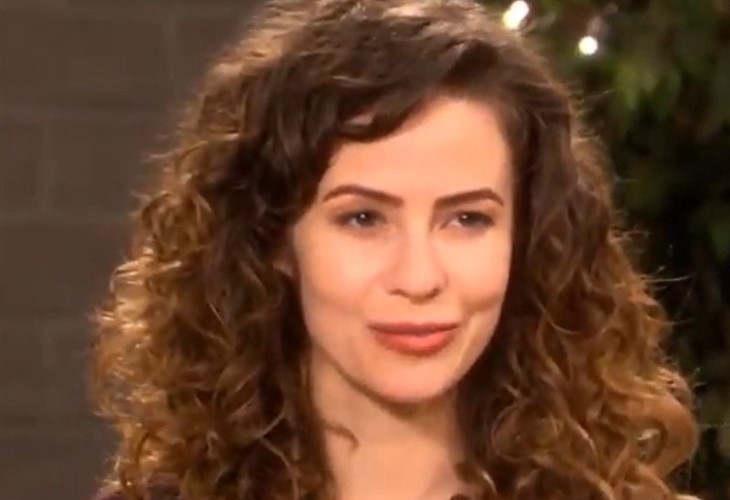 Days Of Our Lives: Sarah Horton (Linsey Godfrey)