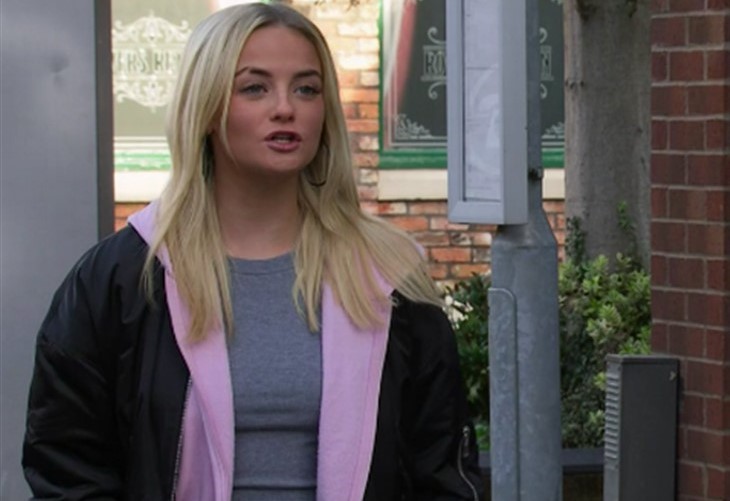 Coronation Street; Kelly Neelan