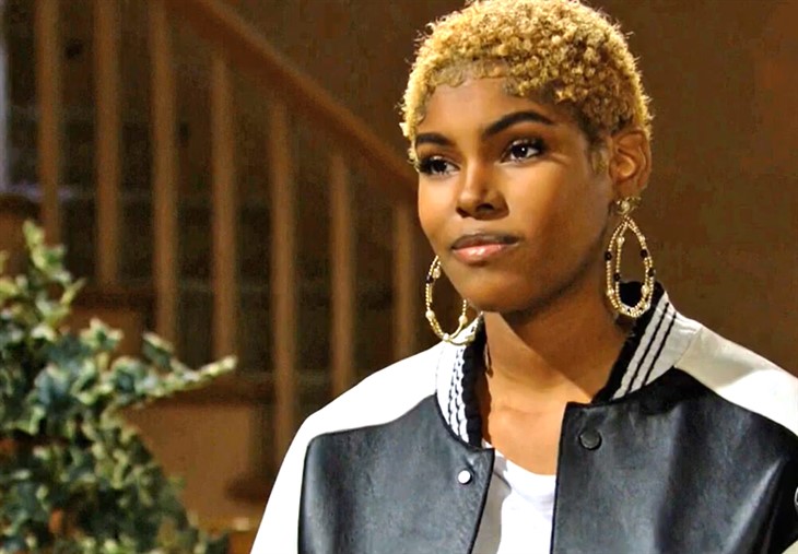 The Bold And The Beautiful: Paris Buckingham (Diamond White)