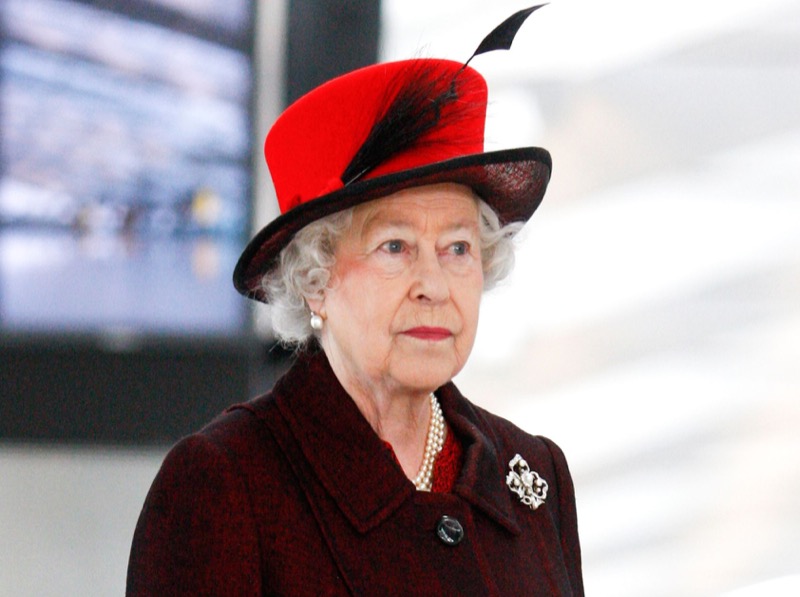 Queen Elizabeth Is Reportedly Trying Her Best To Ensure The Survival Of The Monarchy Long After She's Gone