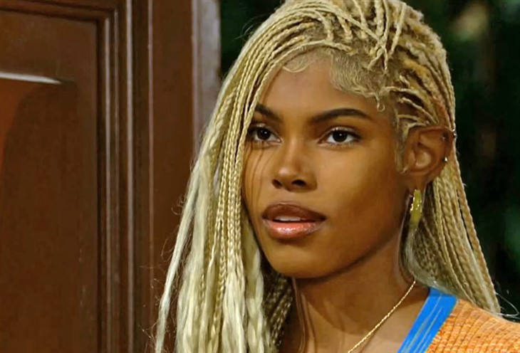 The Bold And The Beautiful: Paris Buckingham (Diamond White) 