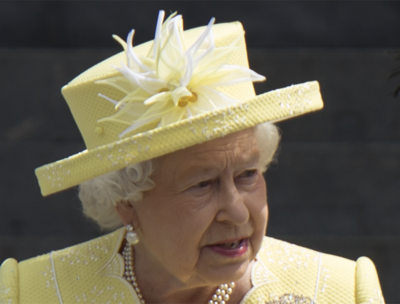 Royal Family News: Reports That The Queen Cannot “Stand” Alarming The Nation