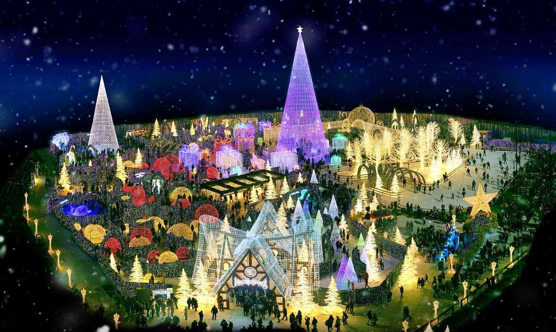 Hallmark Channel partners with Enchant for Christmas Light Spectaculars