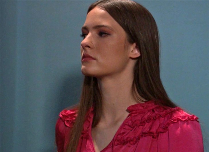 General Hospital: Esmé Prince (Avery Kristen Pohl)