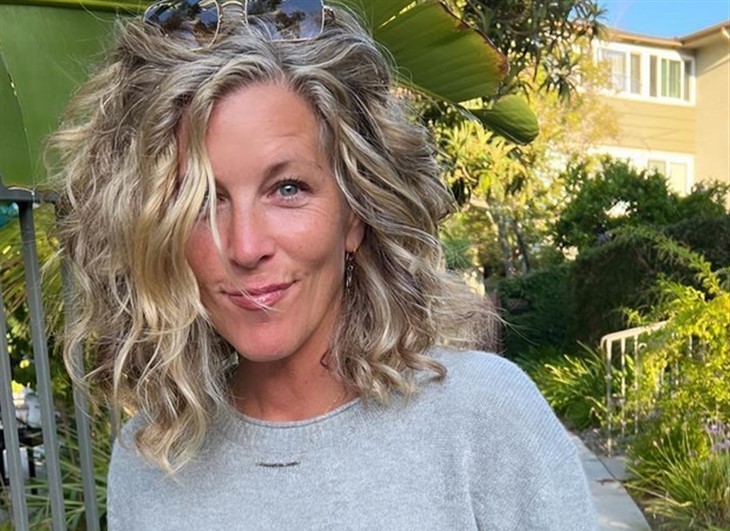  Laura Wright