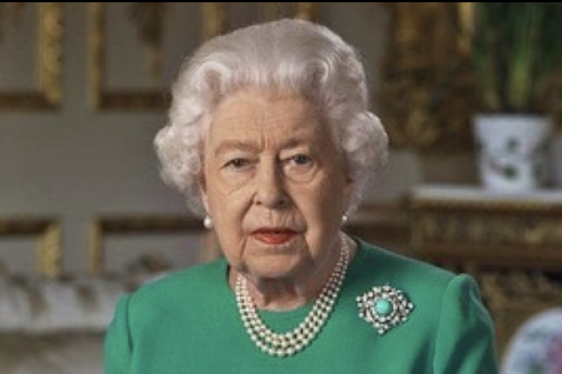 Queen Elizabeth II's Former Officer Recalls Her Lovely Sense Of Humor And Funniest Prank!