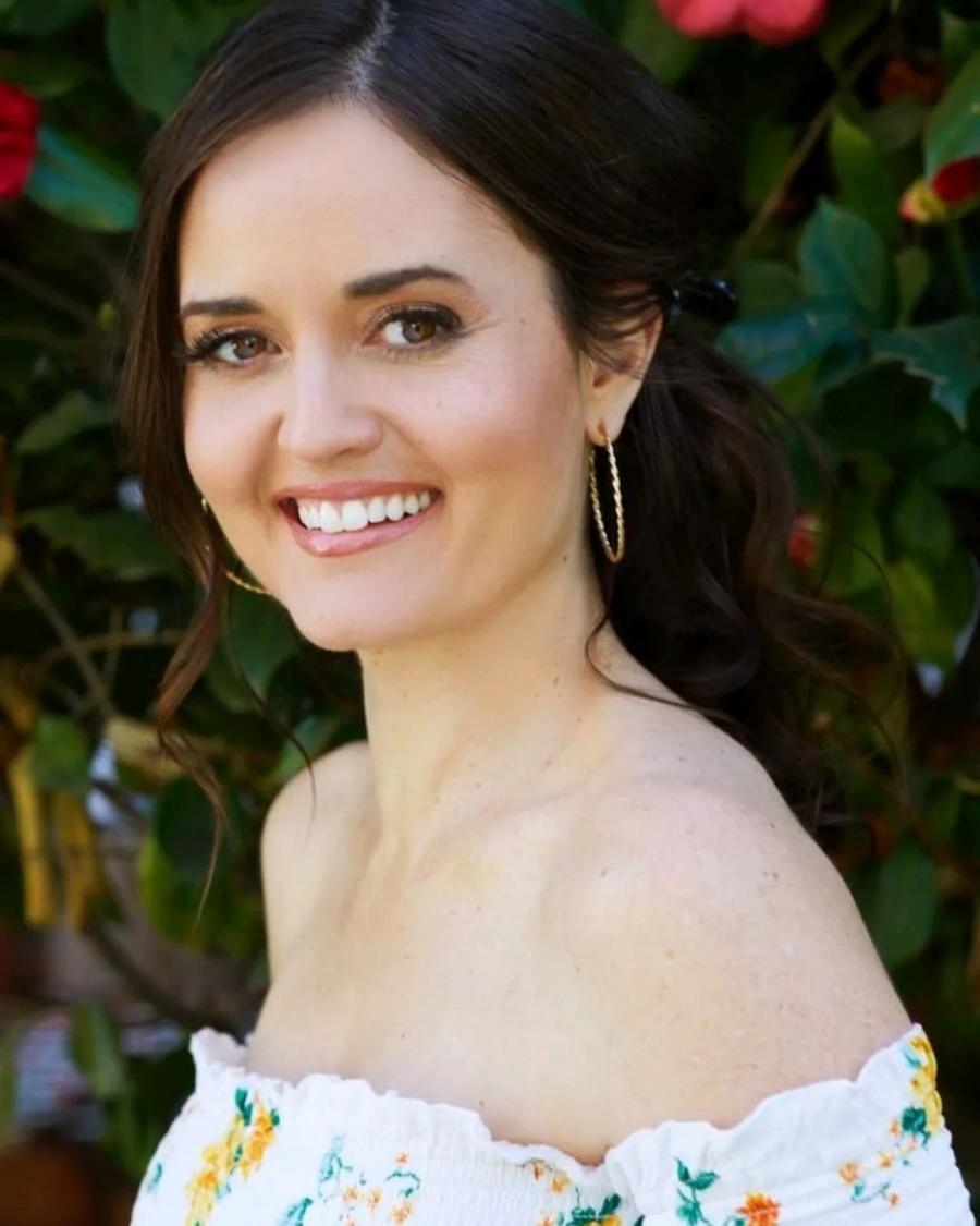Danica McKellar stars in Christmas at the Drive-in