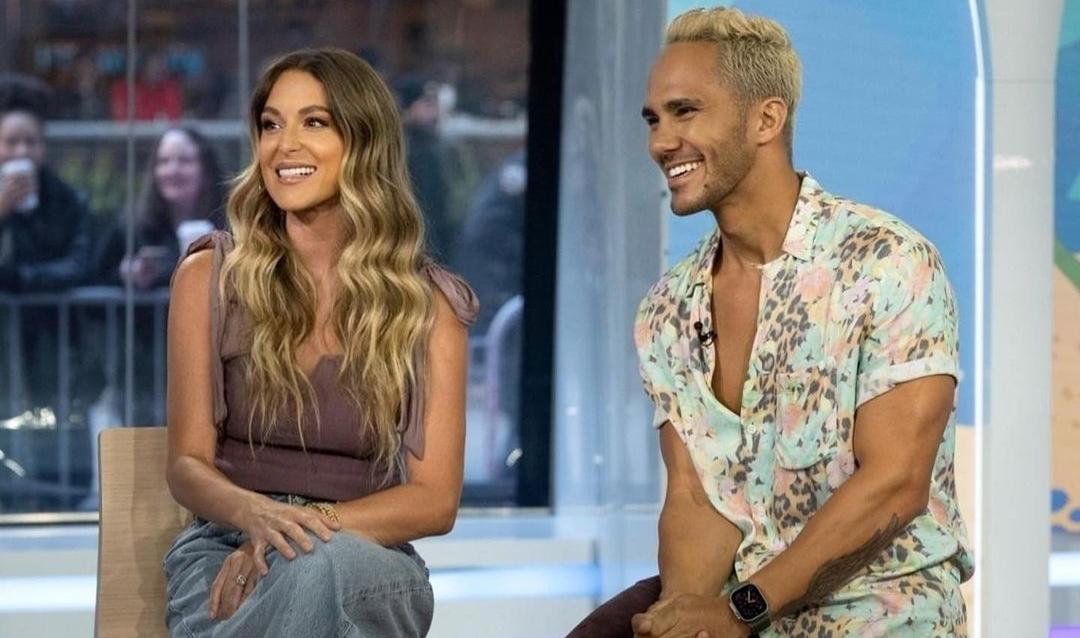 Alexa and Carlos PenaVega sign multi-picture, overall deal with Hallmark Media