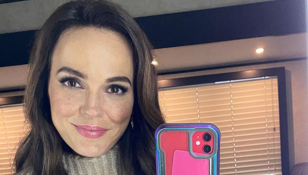 Erin Cahill signs multi-picture overall deal with Hallmark Media