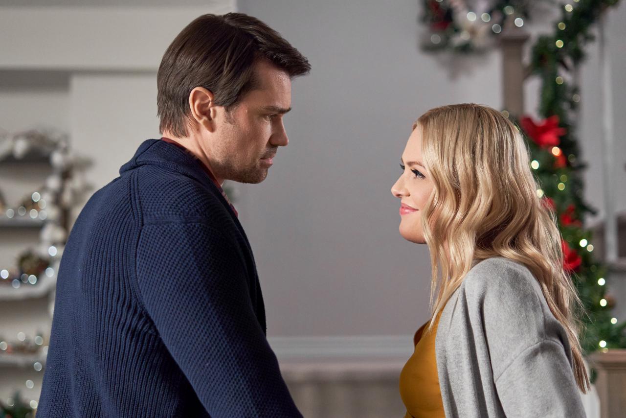 Noel Next Door on Hallmark Channel