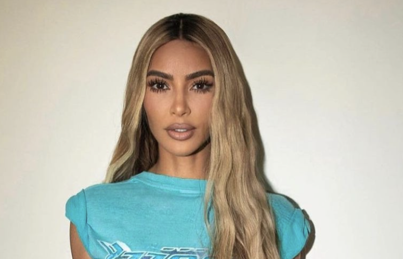 Kim Kardashian Mocked For Weird Outfit At Paris Hilton's Party