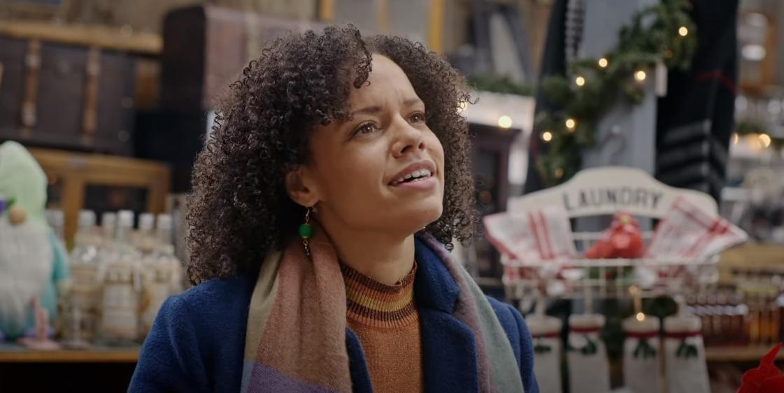 Genelle Williams in Christmas On Mistletoe Lake