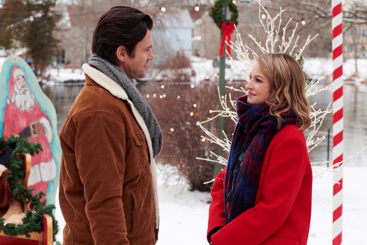 When Calls the Heart stars Kevin McGarry and Kayla Wallace are engaged