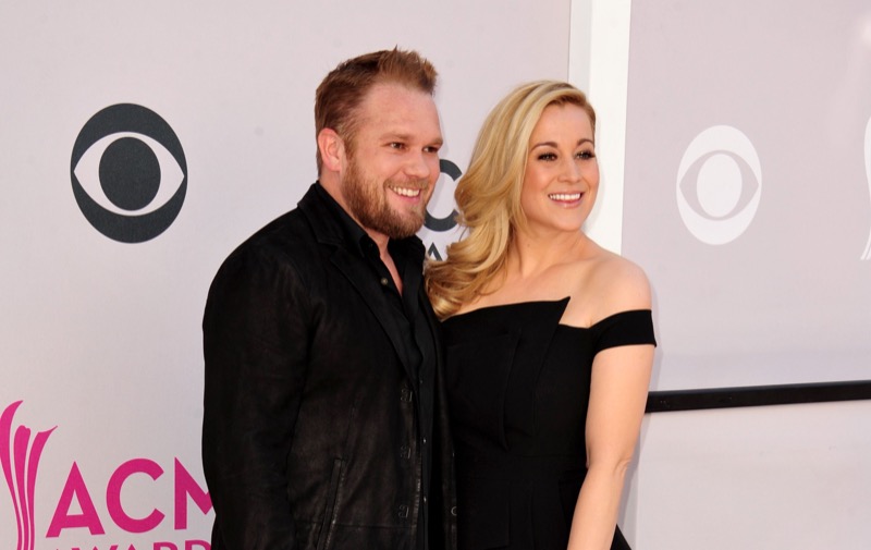 American Idol Alum Kellie Pickler Lost Her Husband Kyle Jacobs
