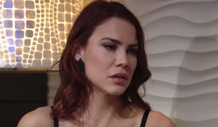 The Young And The Restless -Sally Spectra (Courtney Hope) 