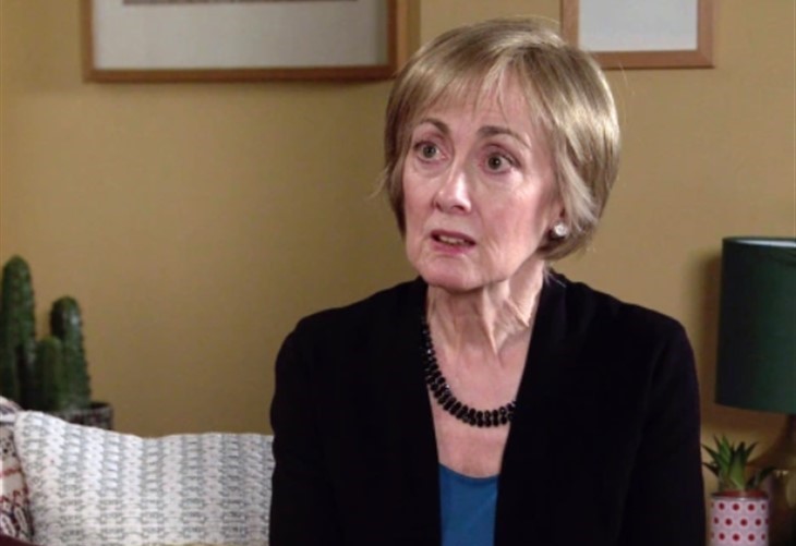 Coronation Street: Elaine Jones