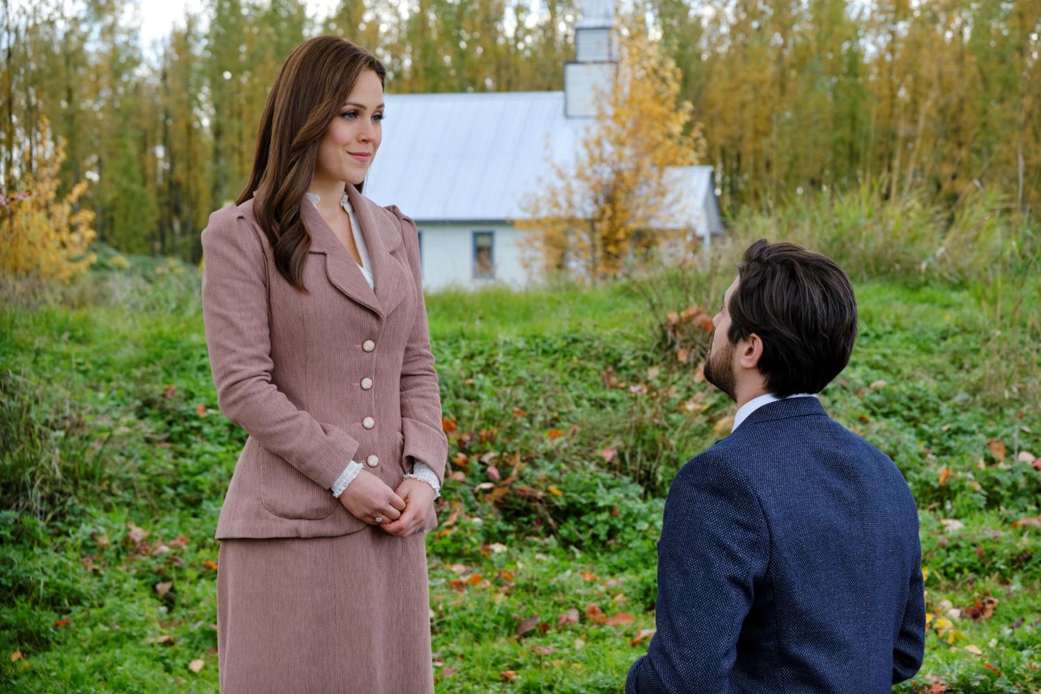 When Calls the Heart stars Erin Krakow and Chris McNally