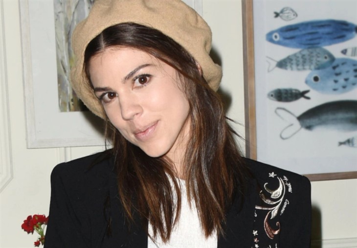 Kate Mansi 