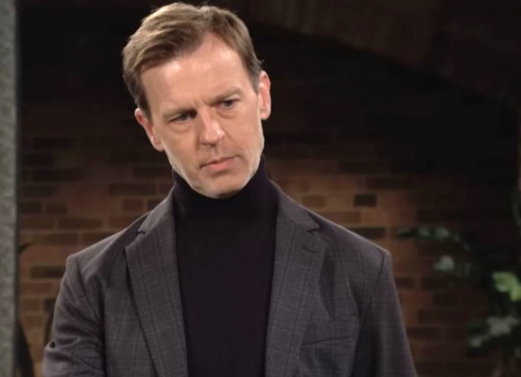 The Young And The Restless: Tucker McCall (Trevor St. John) 