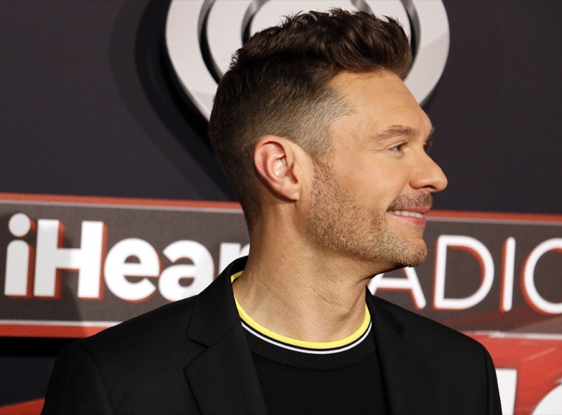 Ryan Seacrest Is Rubbing Kelly Ripa’s Troubles In Her Nose