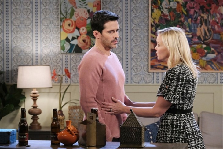 Days Of Our Lives: Belle Brady (Martha Madison) Shawn Douglas Brady (Brandon Beemer)