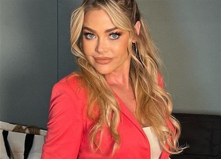 Denise Richards 