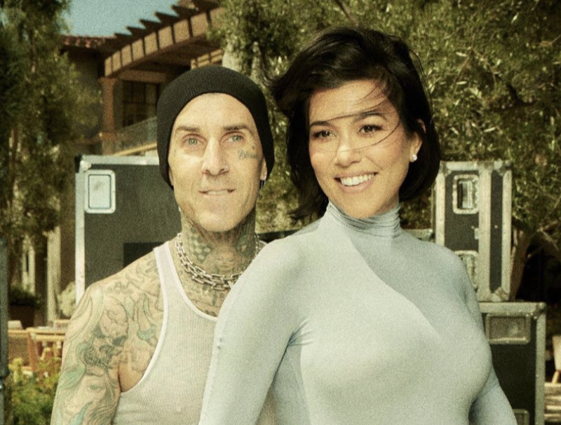 Travis Barker And Pregnant Kourtney Kardashian Share Baby's Gender!