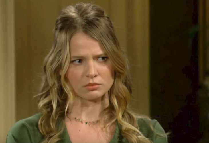 The Young And The Restless: Summer Abbott (Alison Lanier) 