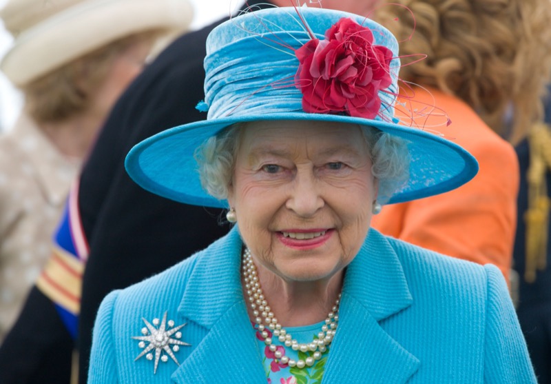 Royal Family News: Queen Elizabeth’s Protocol Breach, Allowed William and Kate to Prioritize FAMILY Over Duty