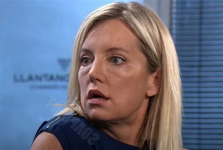 General Hospital: Nina Reeves (Cynthia Watros) 