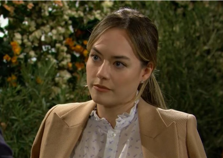 The Bold And The Beautiful: Hope Logan (Annika Noelle)