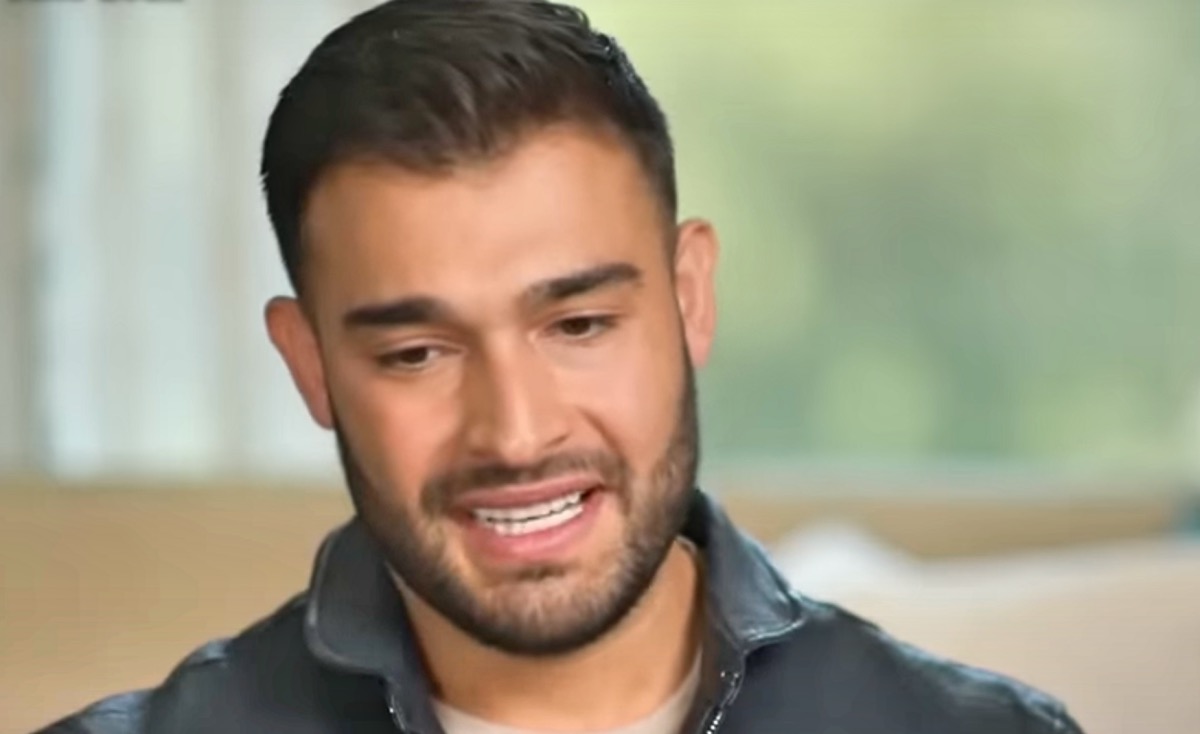 Britney Spears' Ex Sam Asghari Compares Himself To Leonardo DiCaprio