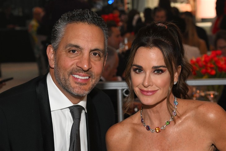 Dancing With The Stars: Reveals RHOBH Kyle Richards And Mauricio Umansky's Split Status