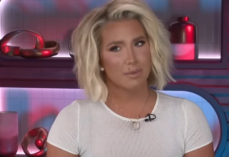 Chrisley Knows Best Spoilers: Did Savannah Chrisley Blow Her Money?