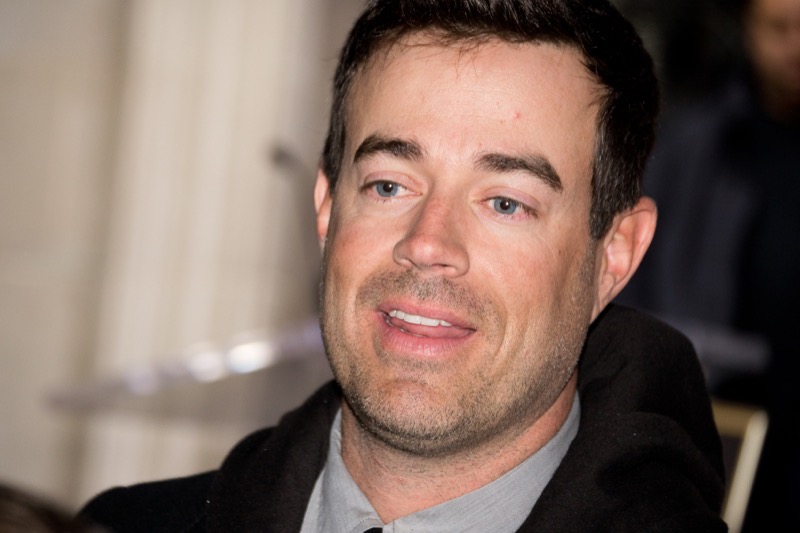 The Voice Host Carson Daly Spills Meghan Markle's Secret To Staged Hugs!