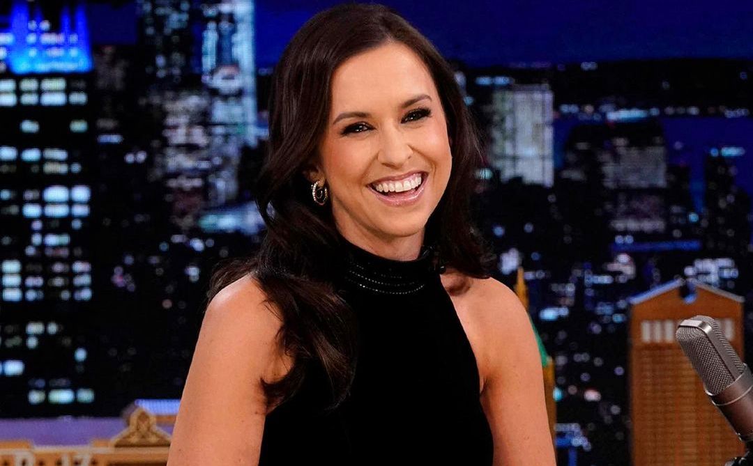 Hallmark Queen to host Celebrate With Lacey Chabert