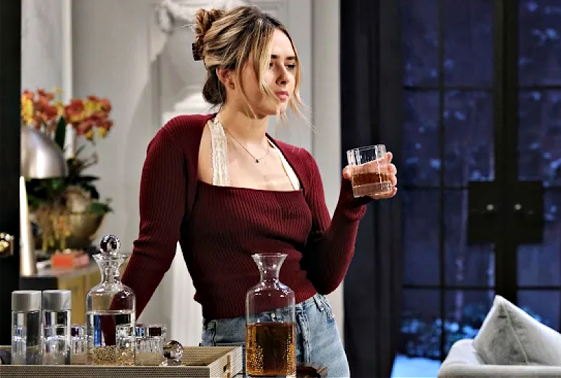 Days Of Our Lives Early Week Spoilers: Holly’s Pills, Paulina’s Diagnosis, Nicole’s Therapy, Melinda & Wendy Bond