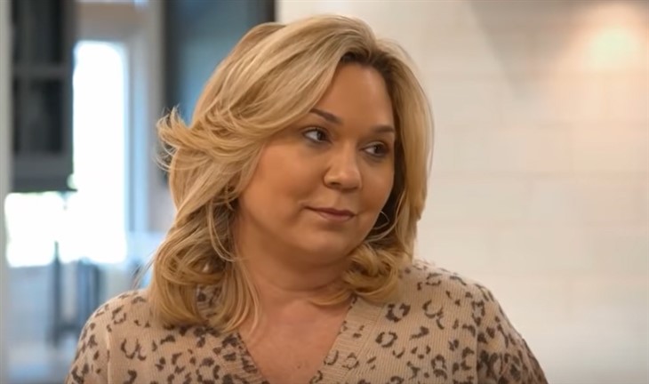 Chrisley Knows Best Spoilers: Julie Chrisley's Insiders Are Certain She'll Ditch Todd