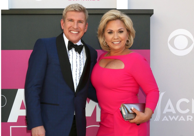 Chrisley Knows Best Spoilers: Todd & Julie Chrisley Communicate From Behind Bars
