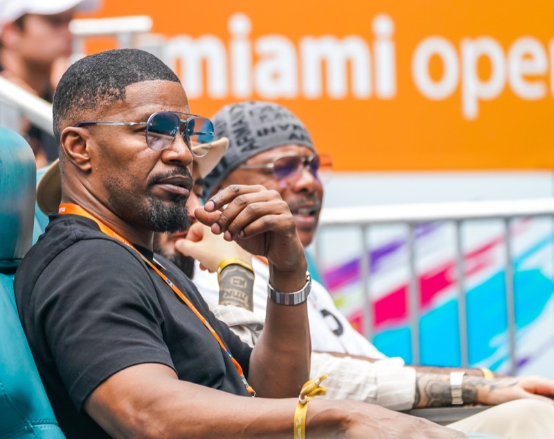 Jamie Foxx Delivers Emotional Speech In His First Public Appearance Since Medical Scare