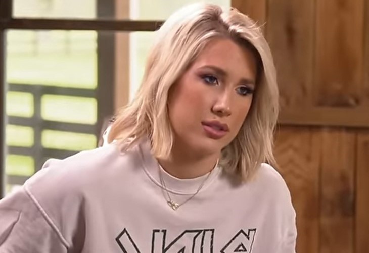Chrisley Knows Best Spoilers: Savannah Warns Gloves Coming Off, What Happened?